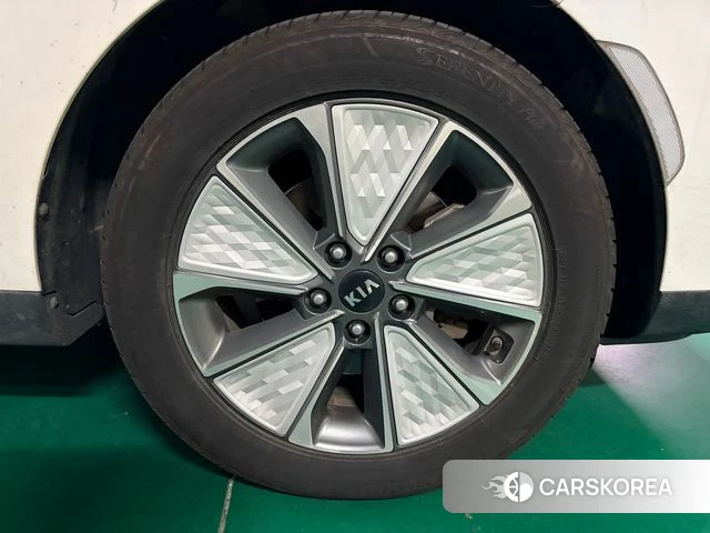 Kia Soul Booster EV id 4317856 из Кореи 7