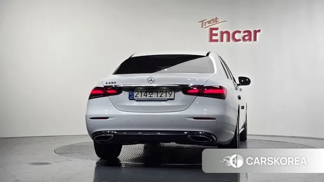 Mercedes-Benz E-Class W213 id 3327608 из Кореи 13