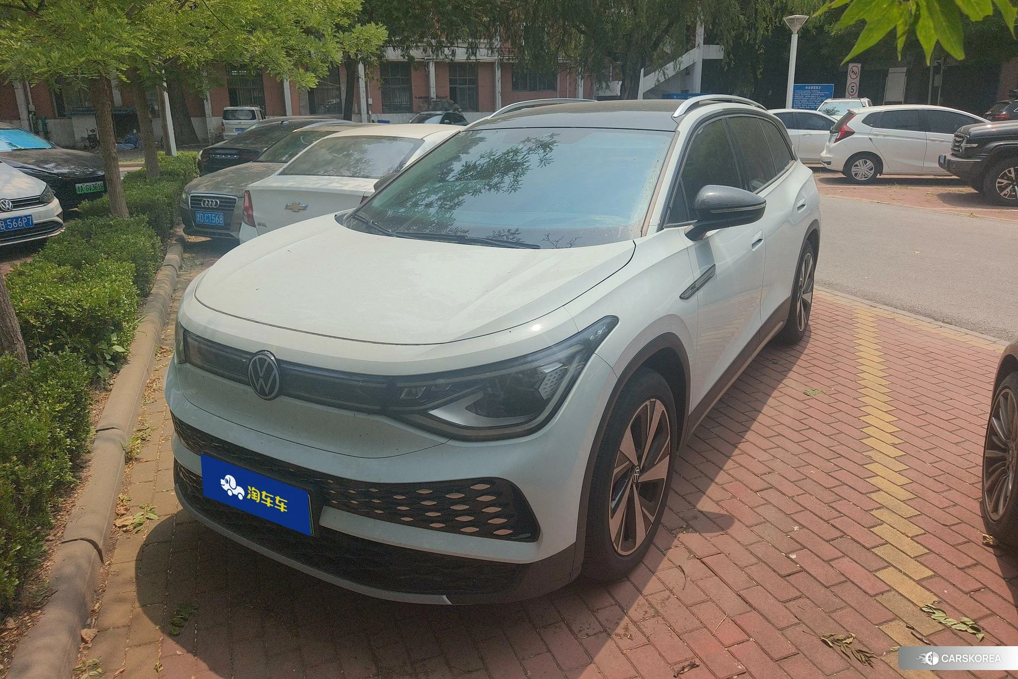 Volkswagen ID.6 X id 4513936 из Китая 10