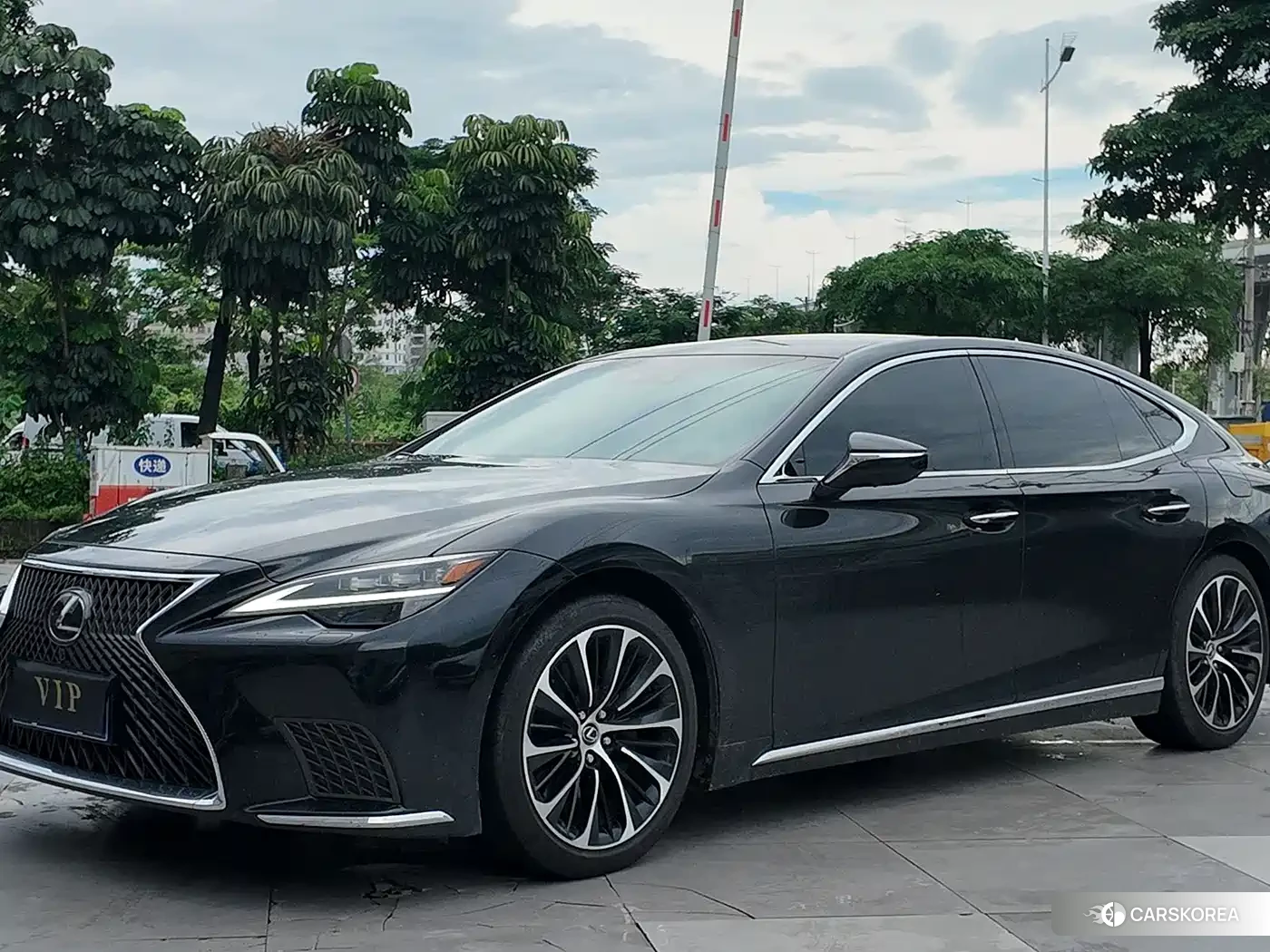 Lexus LS 2022 Черный из Китая, фото 3