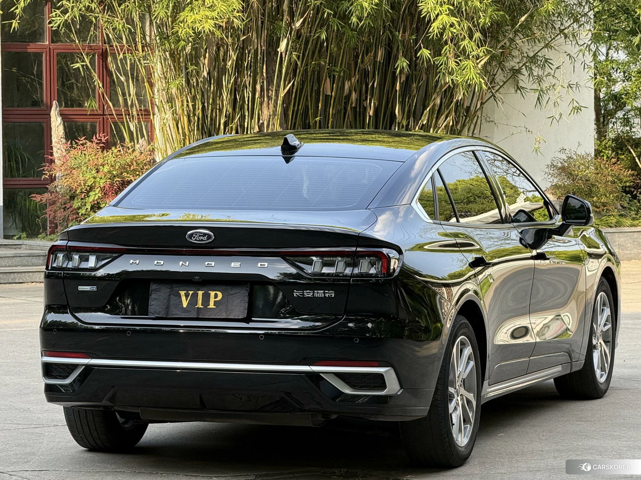 Ford Mondeo 2022 Черный из Китая, фото 3