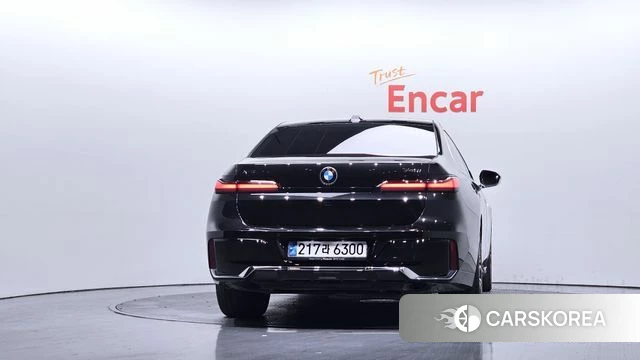 BMW 7 Series (G70) id 4408153 из Кореи 23