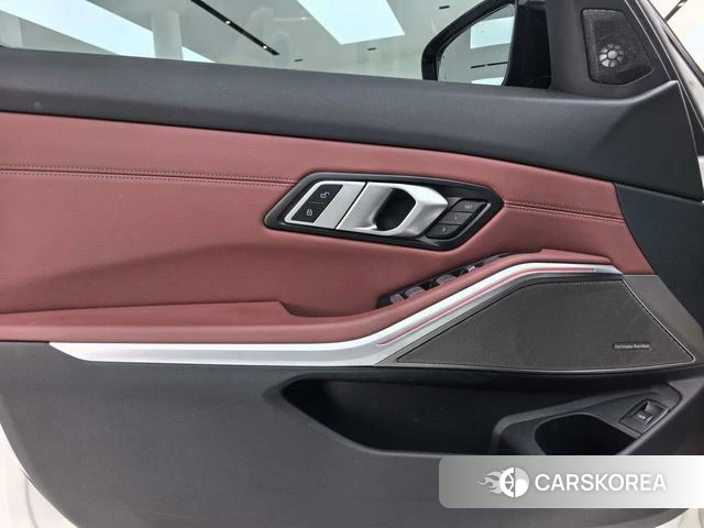 BMW 3 series id 4334697 из Китая 10