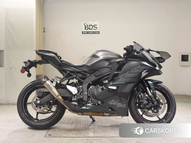 Kawasaki ZX-4R SE 2024 из Японии