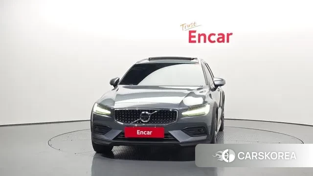 Volvo V60 Cross-Country 2nd Generation id 3753601 из Кореи 13