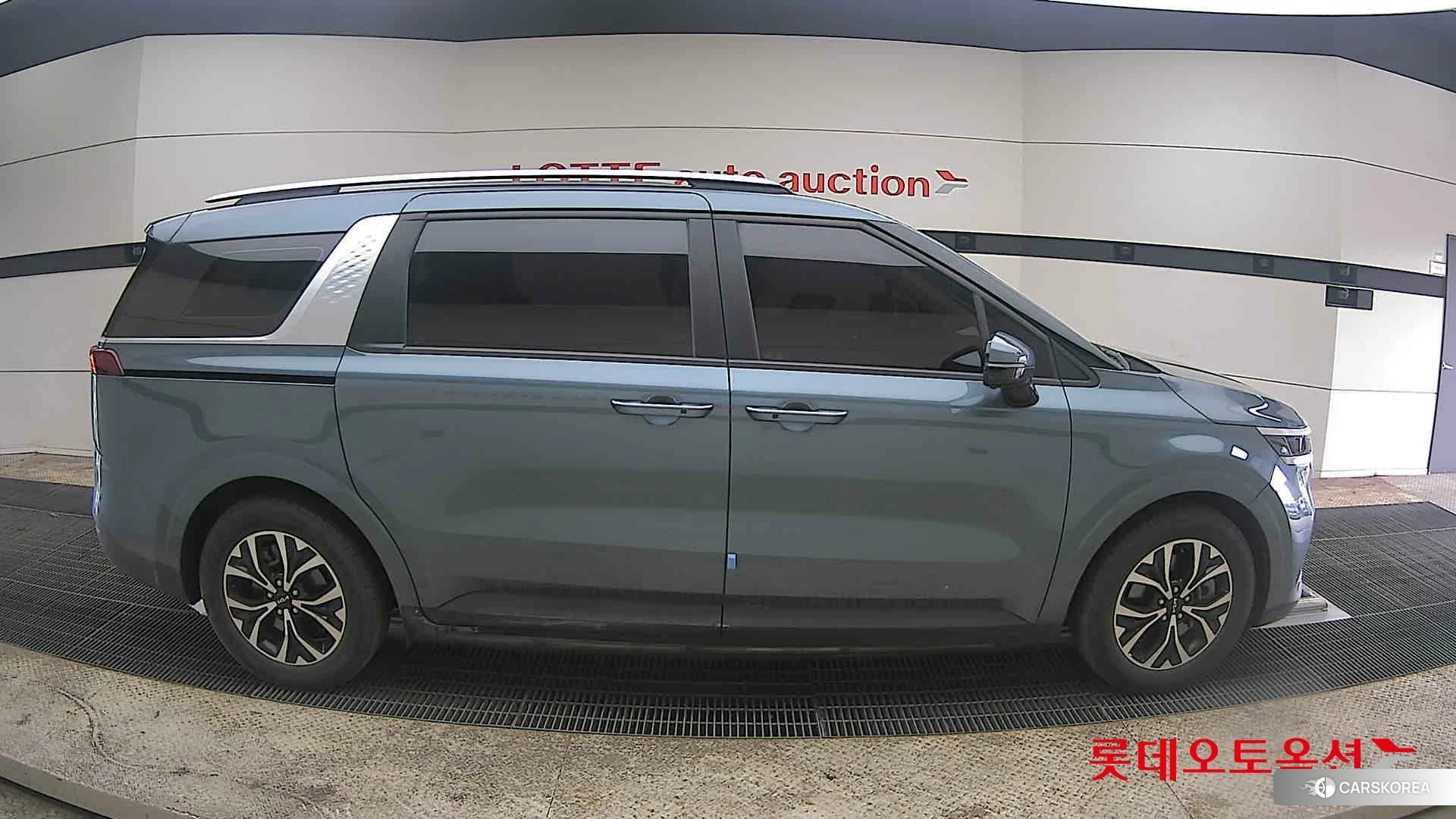 Kia Carnival id 3869418 из Кореи 23