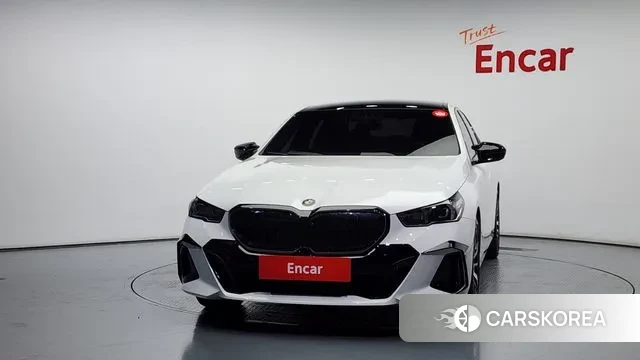 BMW 5 Series (G60) id 3015938 из Кореи 13