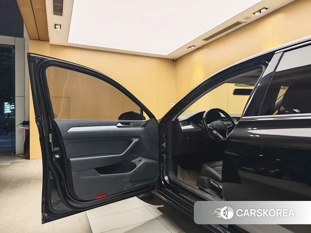Volkswagen Magotan id 4261946 из Китая 23