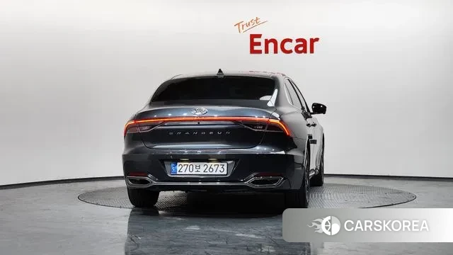 Hyundai The New Grandeur IG Hybrid id 3529356 из Кореи 13