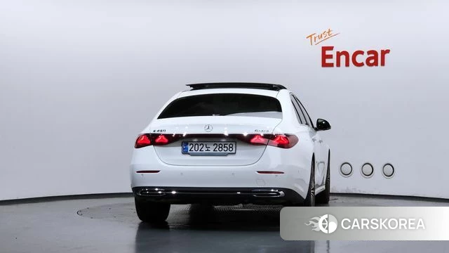 Mercedes-Benz E-Class W214 id 4681625 из Кореи 23