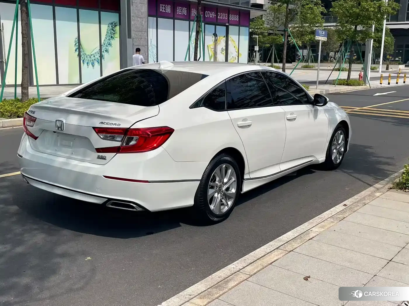 Honda Accord 2019 Белый из Китая, фото 3