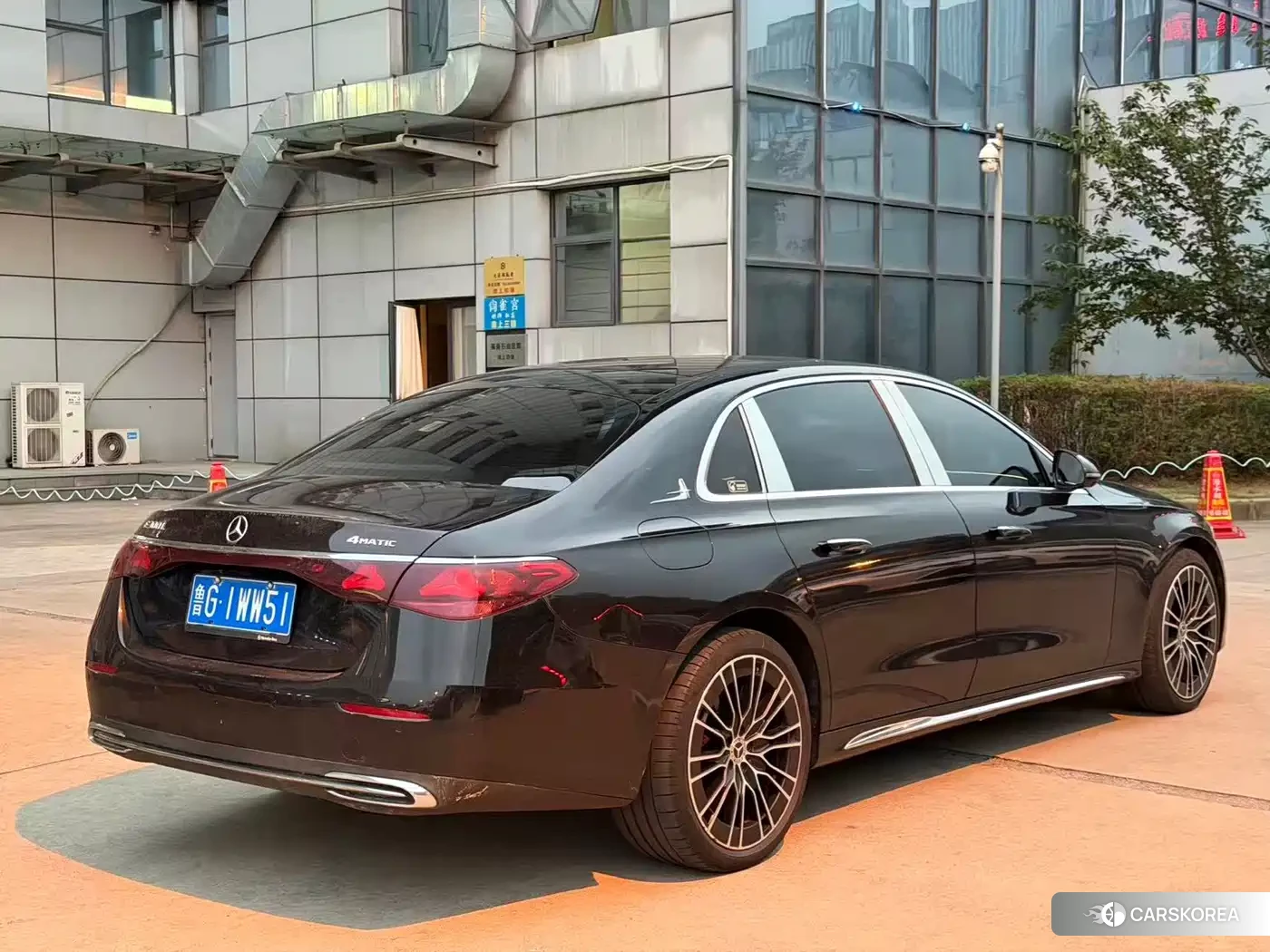 Mercedes-Benz E-Class 2024 Черный из Китая, фото 3