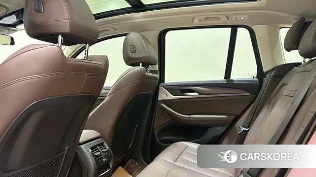 BMW X3 2021 Черный из Китая, фото 3