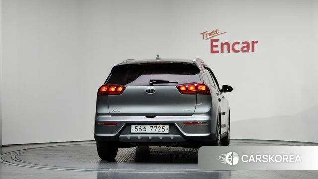 Kia Niro id 3820995 из Кореи 13