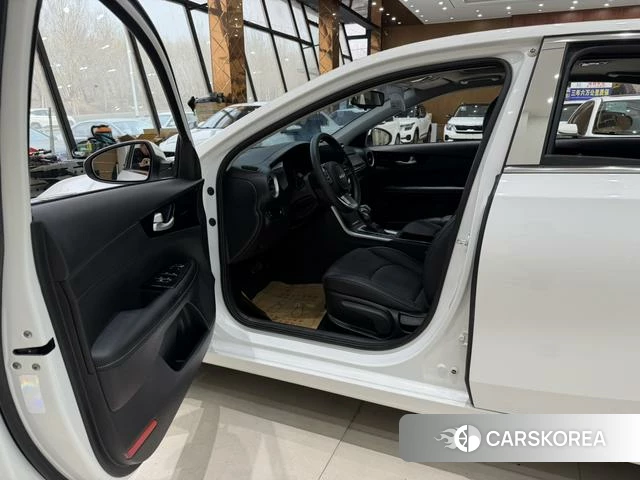 Kia K3 id 4291419 из Китая 18