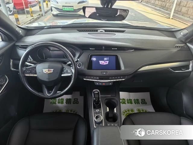 Cadillac XT4 2020 Белый из Китая, фото 3
