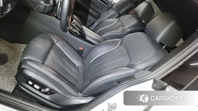 BMW 6 Series GT (G32) 2022 Белый из Кореи, фото 3