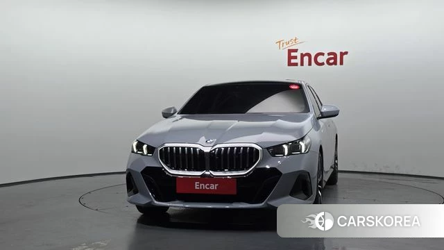 BMW 5 Series (G60) id 4655847 из Кореи 23
