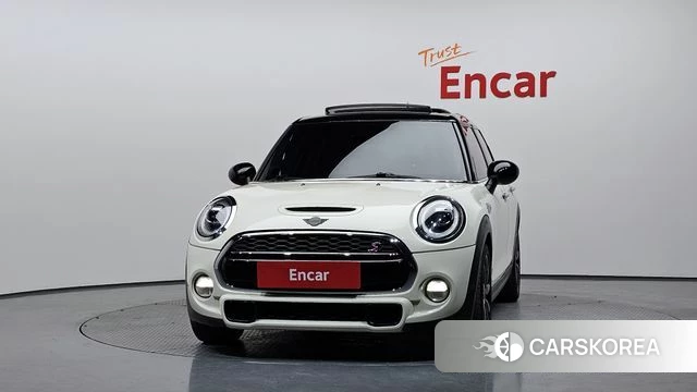 Mini Cooper S id 4465342 из Кореи 23