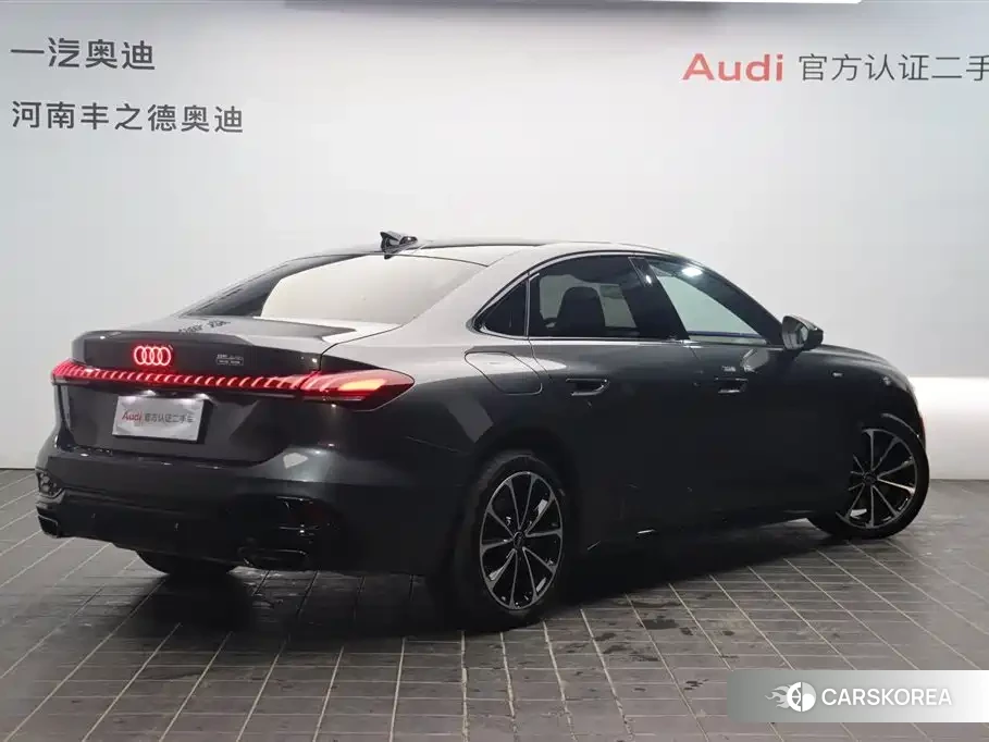 Audi A5L id 4577622 из Китая 7