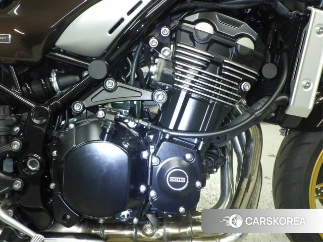 Engine photo