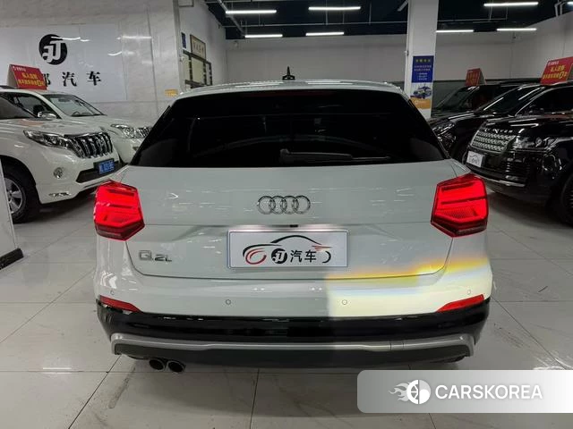 Audi Q2L id 4208809 из Китая 18