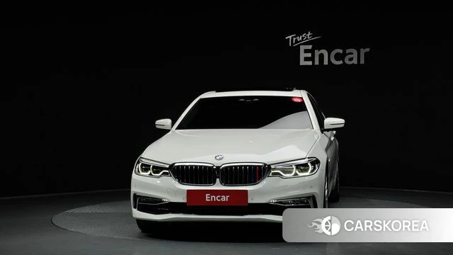 BMW 5 Series (G30) id 3905965 из Кореи 13