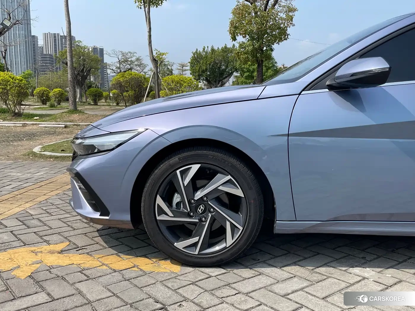 Hyundai Elantra id 4576551 из Китая 17
