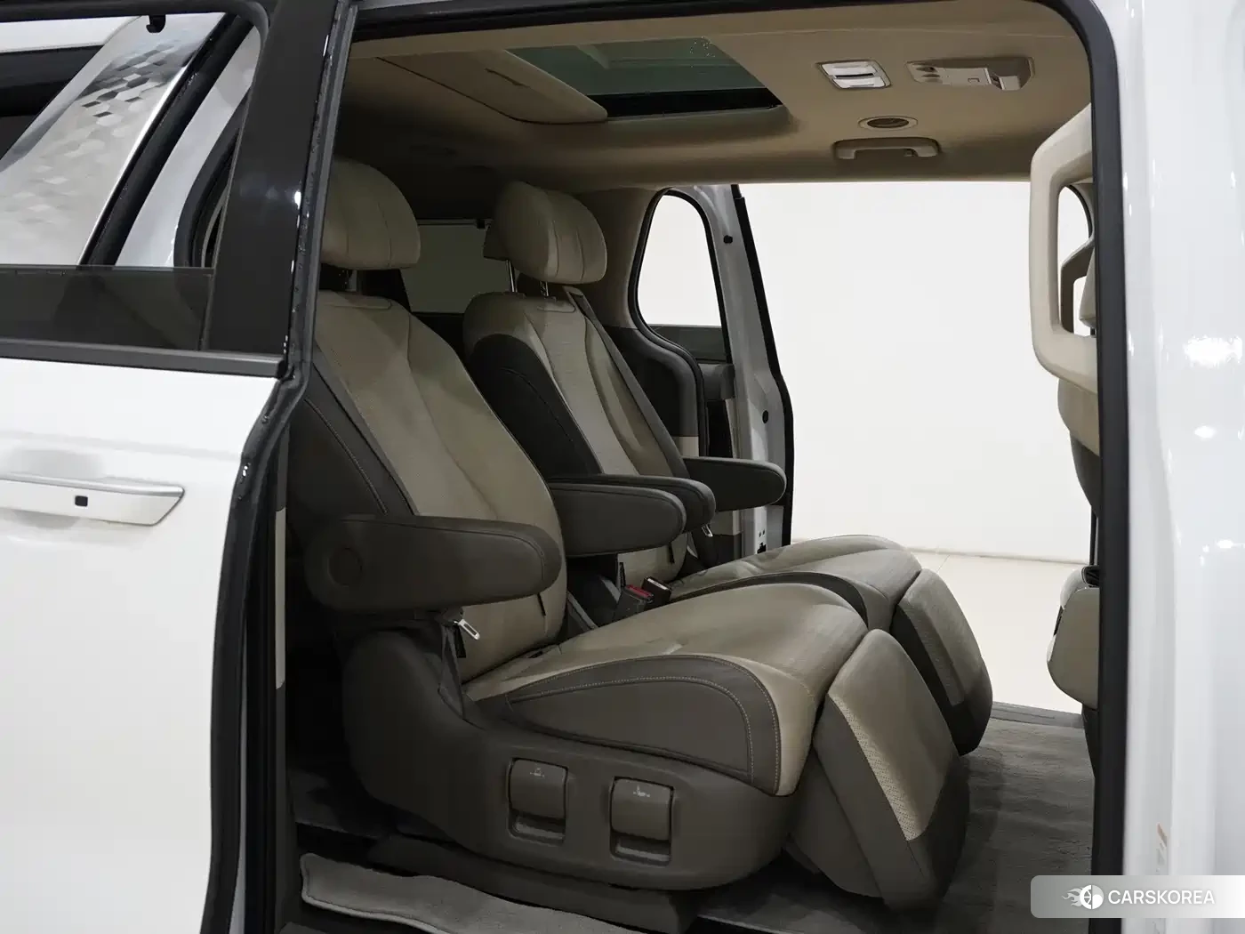 Kia Carnival id 4634750 из Китая 16