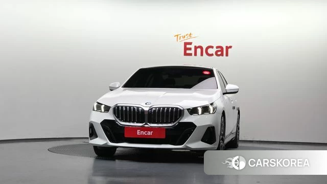 BMW 5 Series (G60) id 4715119 из Кореи 23