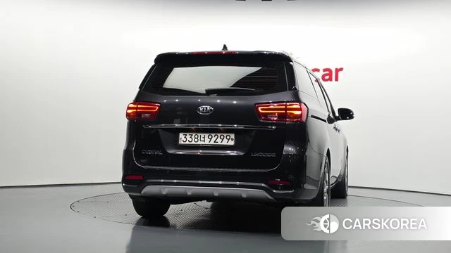 Kia The New Carnival id 4882042 из Кореи 23