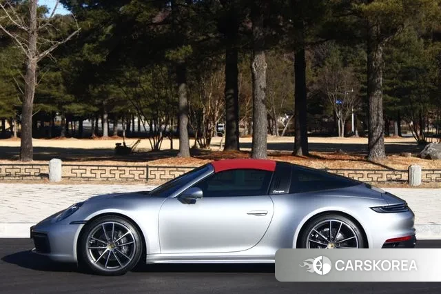 Porsche 911(992) id 3668995 из Кореи 13