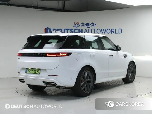 Land Rover Range Rover Sport 3rd Generation 2026 Белый из Кореи, фото 3