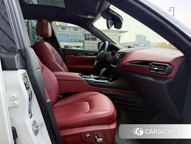 Maserati Levante 2021 Белый из Китая, фото 3