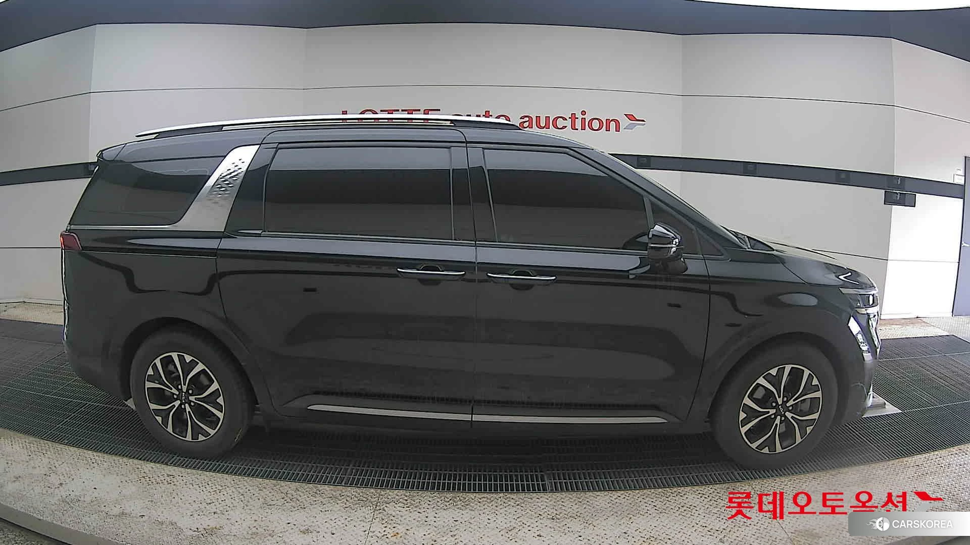 Kia Carnival id 4289587 из Кореи 23