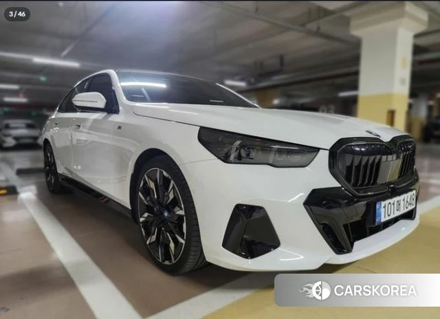BMW 5 Series (G60) id 4298599 из Кореи 8