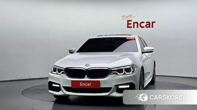 BMW 5 Series (G30) id 3885506 из Кореи 14