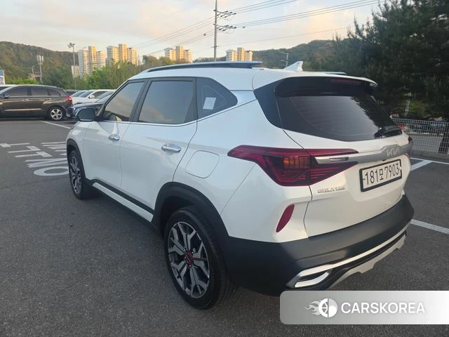 Kia Seltos id 4211998 из Кореи 13