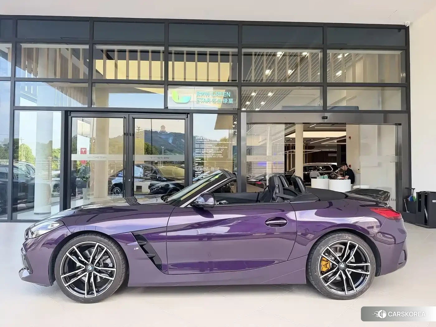 BMW Z4 2024 Red/purple из Китая, фото 5