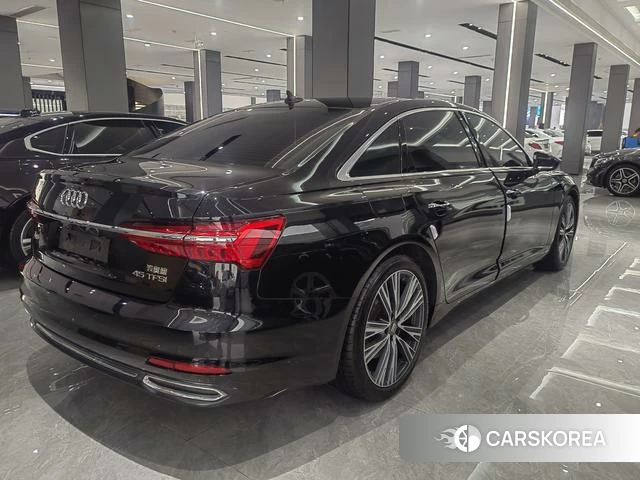 Audi A6L 2021 Черный из Китая, фото 3