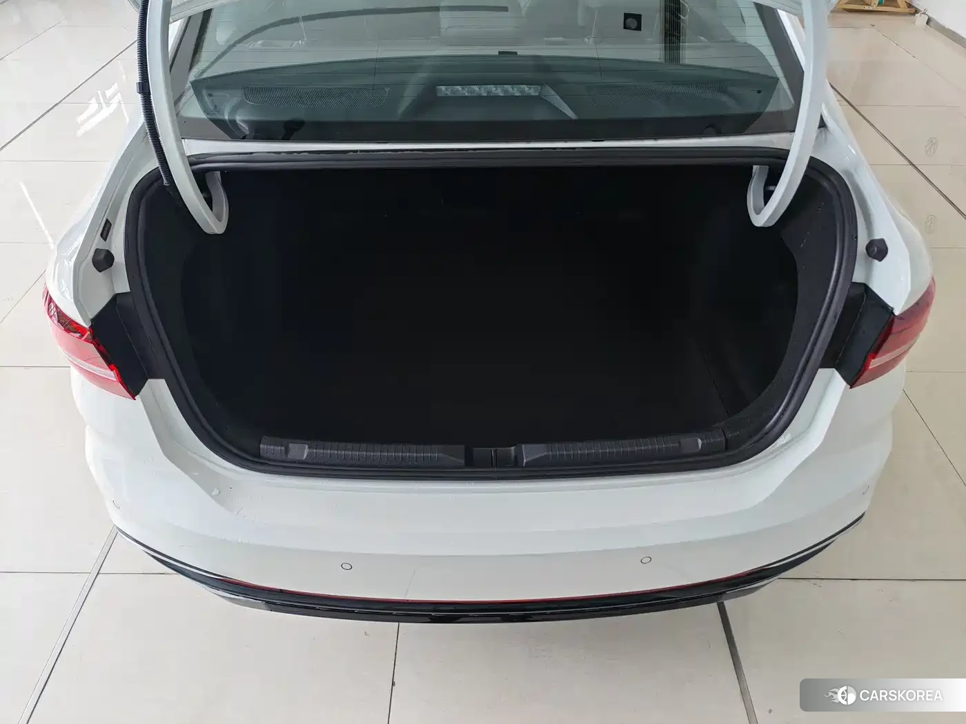 Volkswagen Lavida id 4565354 из Китая 12