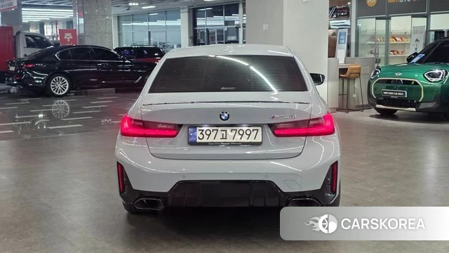 BMW 3 Series (G20) 2024 Светло-серебряный цвет из Кореи, фото 3