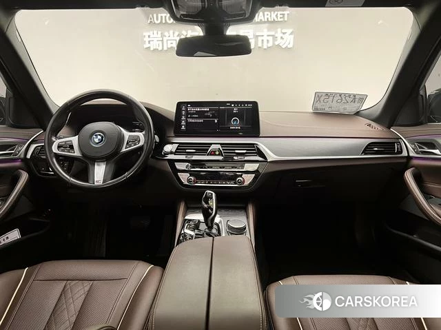 BMW 5 series PHEV 2022 Черный из Китая, фото 4