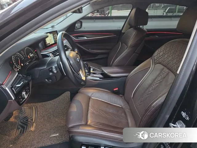 BMW 5 Series (G30) 2019 Серый из Кореи, фото 5