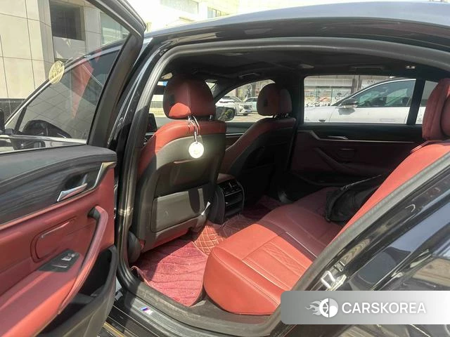 BMW 5 series 2023 Черный из Китая, фото 3