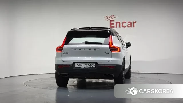 Volvo XC40 id 3396608 из Кореи 13