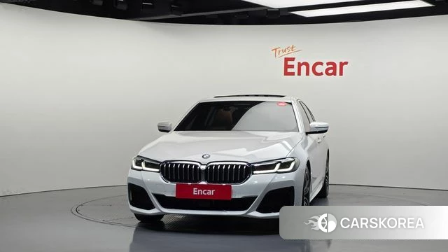 BMW 5 Series (G30) id 4872509 из Кореи 13
