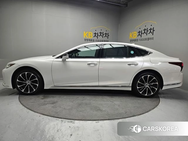 Lexus LS500h 5th generation id 4640942 из Кореи 13