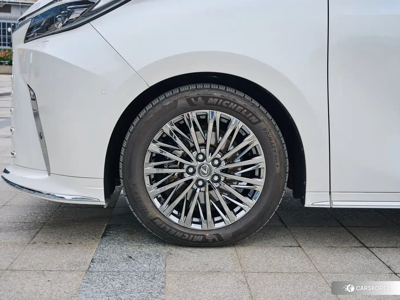 Lexus LM id 4548267 из Китая 13