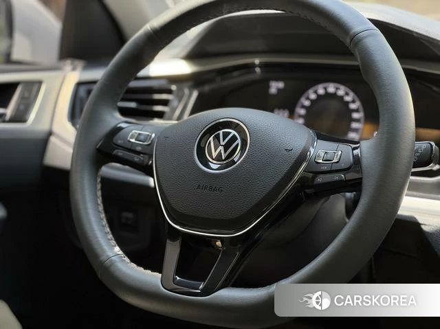 Volkswagen Polo id 4348697 из Китая 13